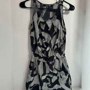 Forever 21 black white abstract print sleeveless dress pockets size small